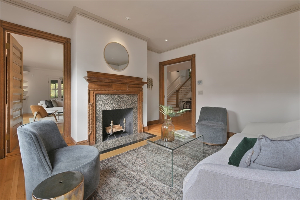 8 Traill Street