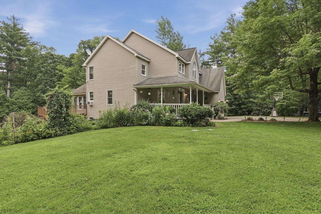 Photo: 180 South Street, Berlin, MA