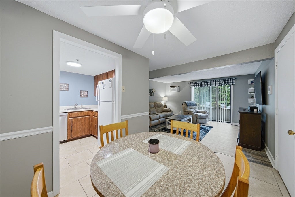 129 Quaker Hwy #3, Uxbridge, MA Photo #9