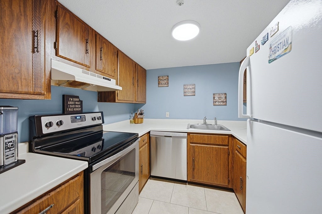 129 Quaker Hwy #3, Uxbridge, MA Photo #10