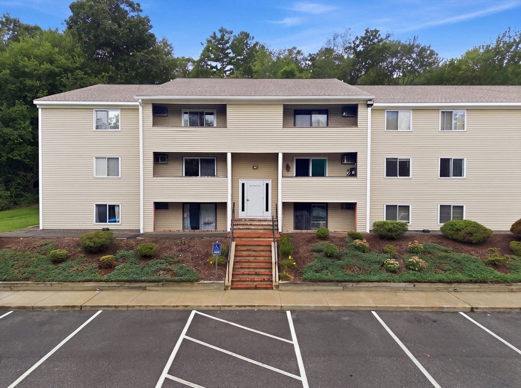 129 Quaker Hwy #3, Uxbridge, MA Photo #27