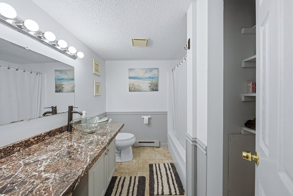 129 Quaker Hwy #3, Uxbridge, MA Photo #17