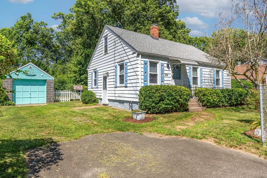 Photo of 154 Lamont St, Springfield, MA 01119 (MLS # 73555922)