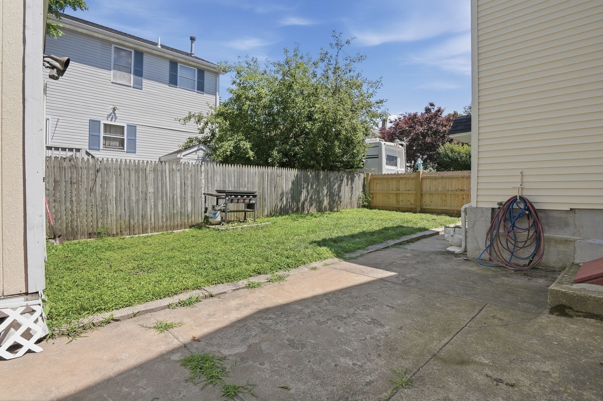 22 Sachem St, Fall River, MA Photo #6