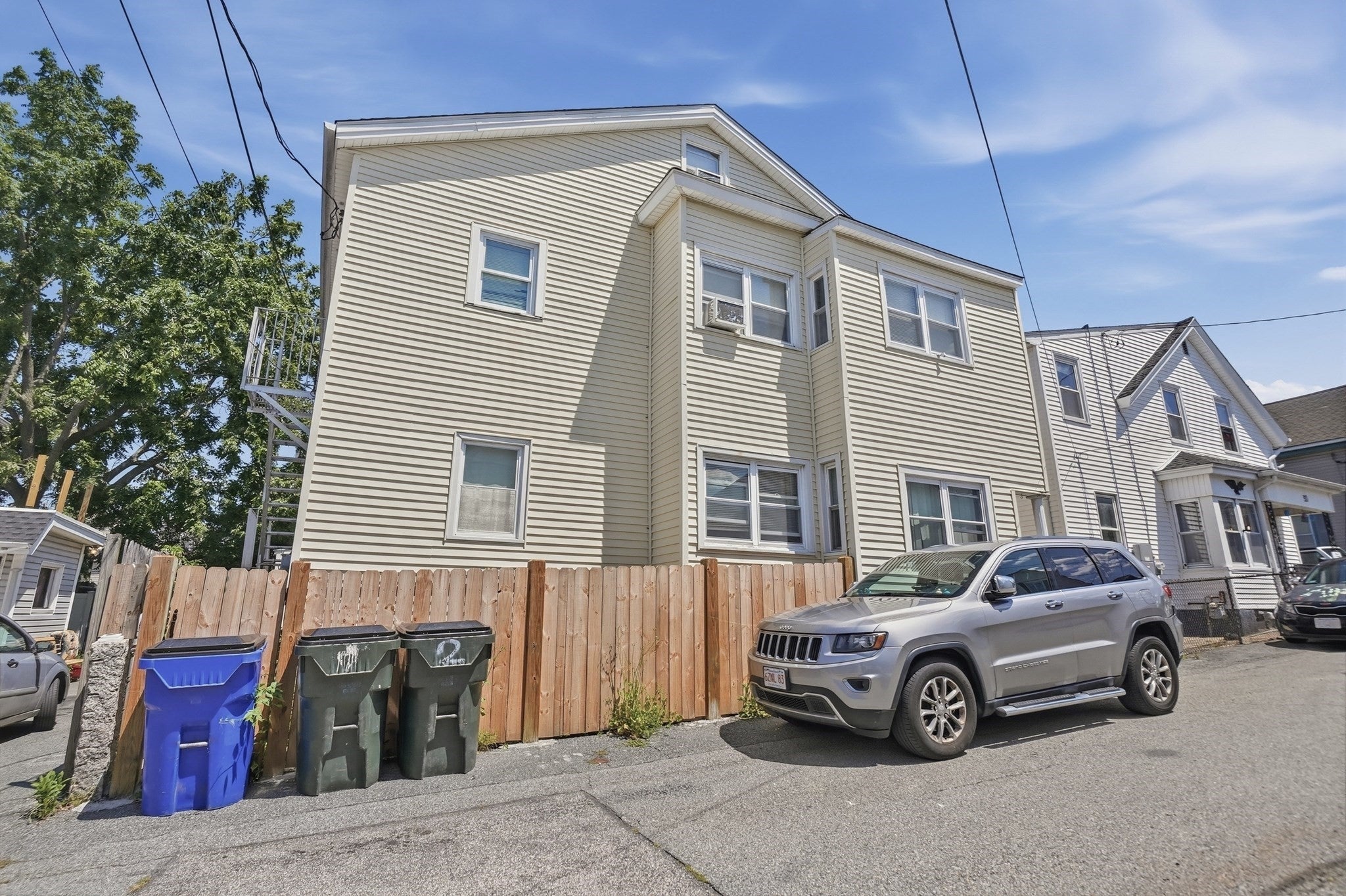 22 Sachem St, Fall River, MA Photo #3