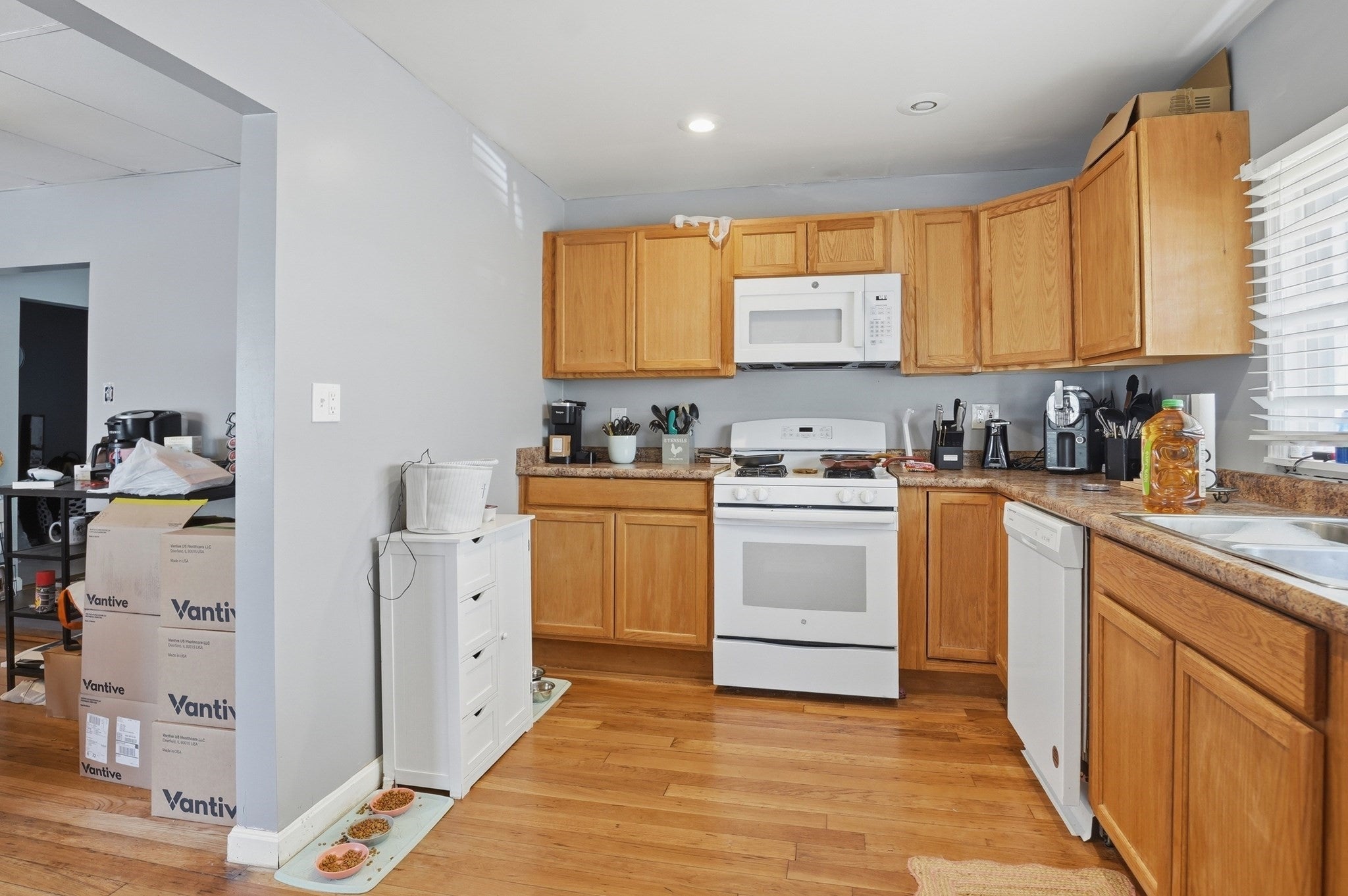 22 Sachem St, Fall River, MA Photo #8