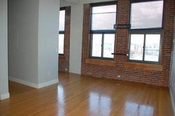 314-330 W 2nd St #303, Boston, MA, 314-330 W 2nd St #303, Boston, MA Photo #1