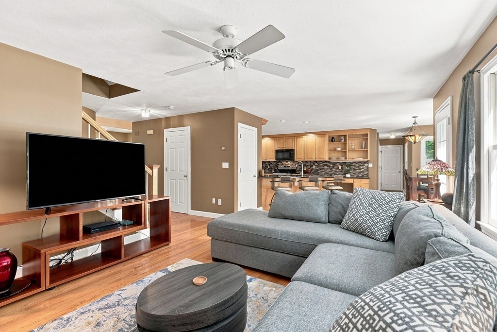 9 Sarah Doublet Road, Littleton, MA, 9 Sarah Doublet Road, Littleton, MA Photo #7