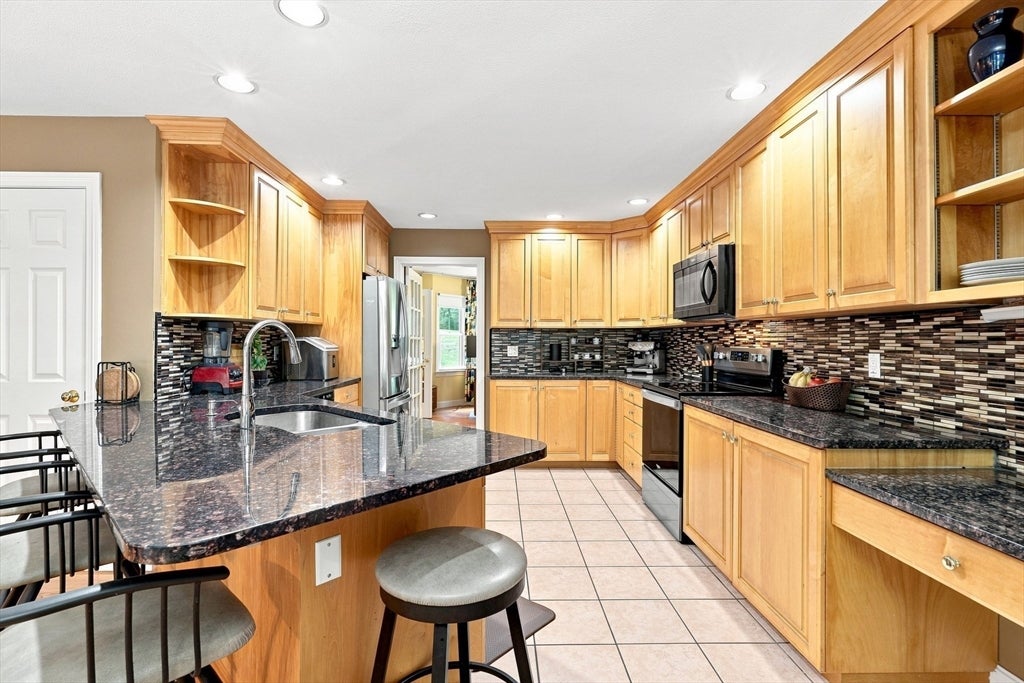 9 Sarah Doublet Road, Littleton, MA, 9 Sarah Doublet Road, Littleton, MA Photo #10