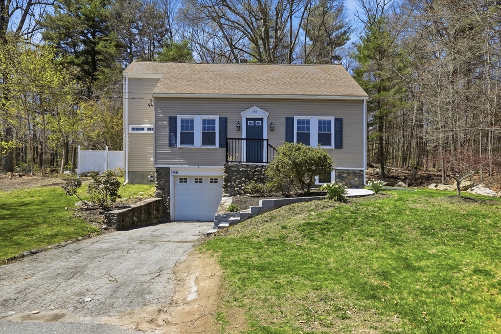 145 Boylston Cir