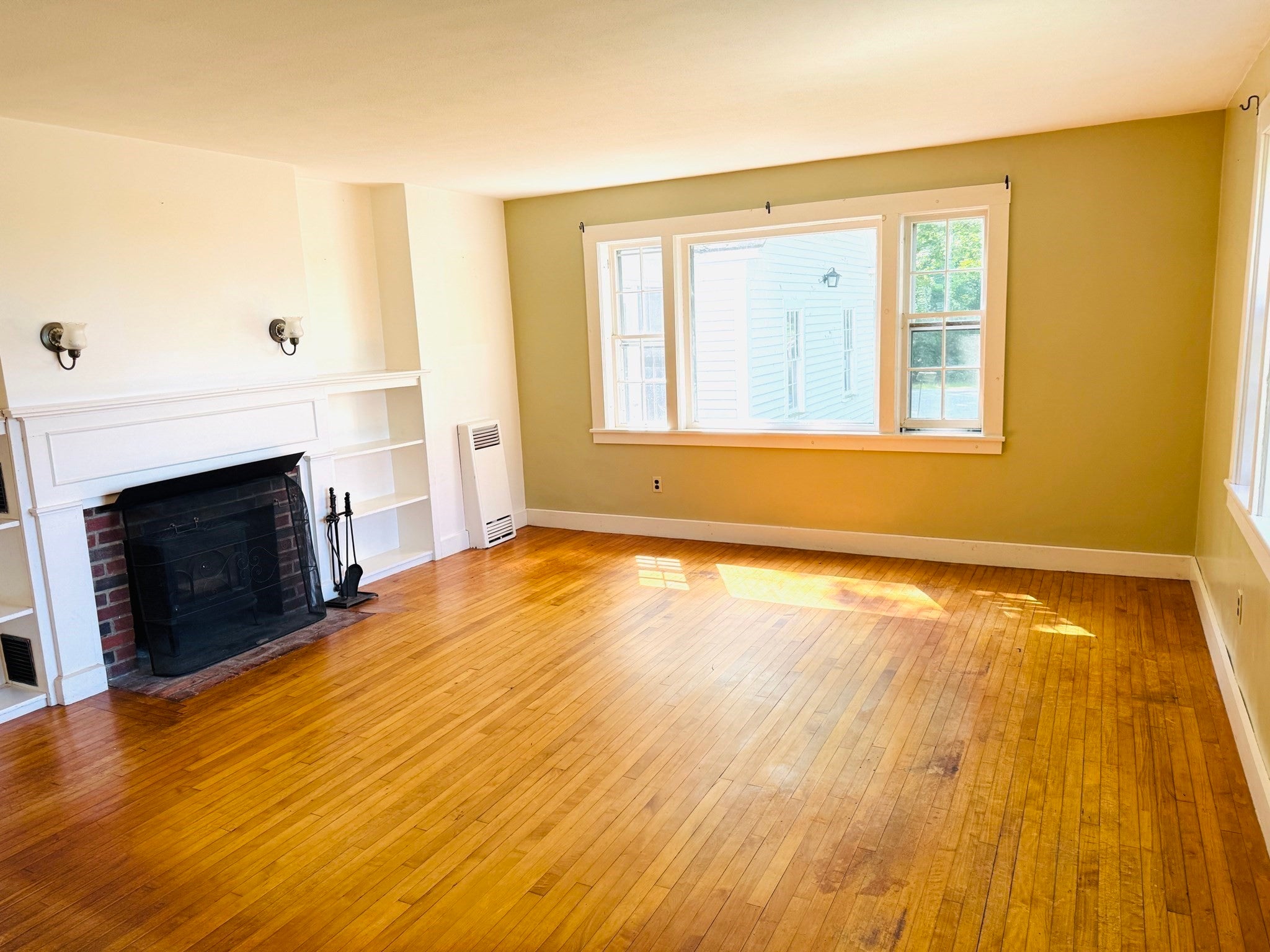 1344 Barre Rd, New Braintree, MA Photo #25