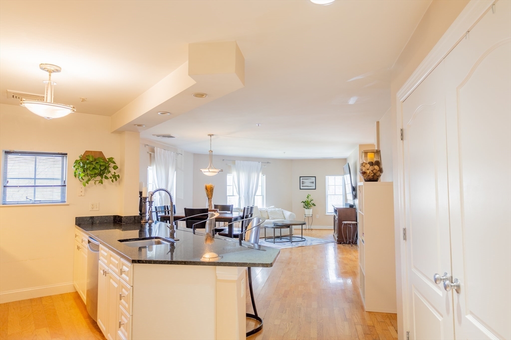 501 Commerce Dr 2204