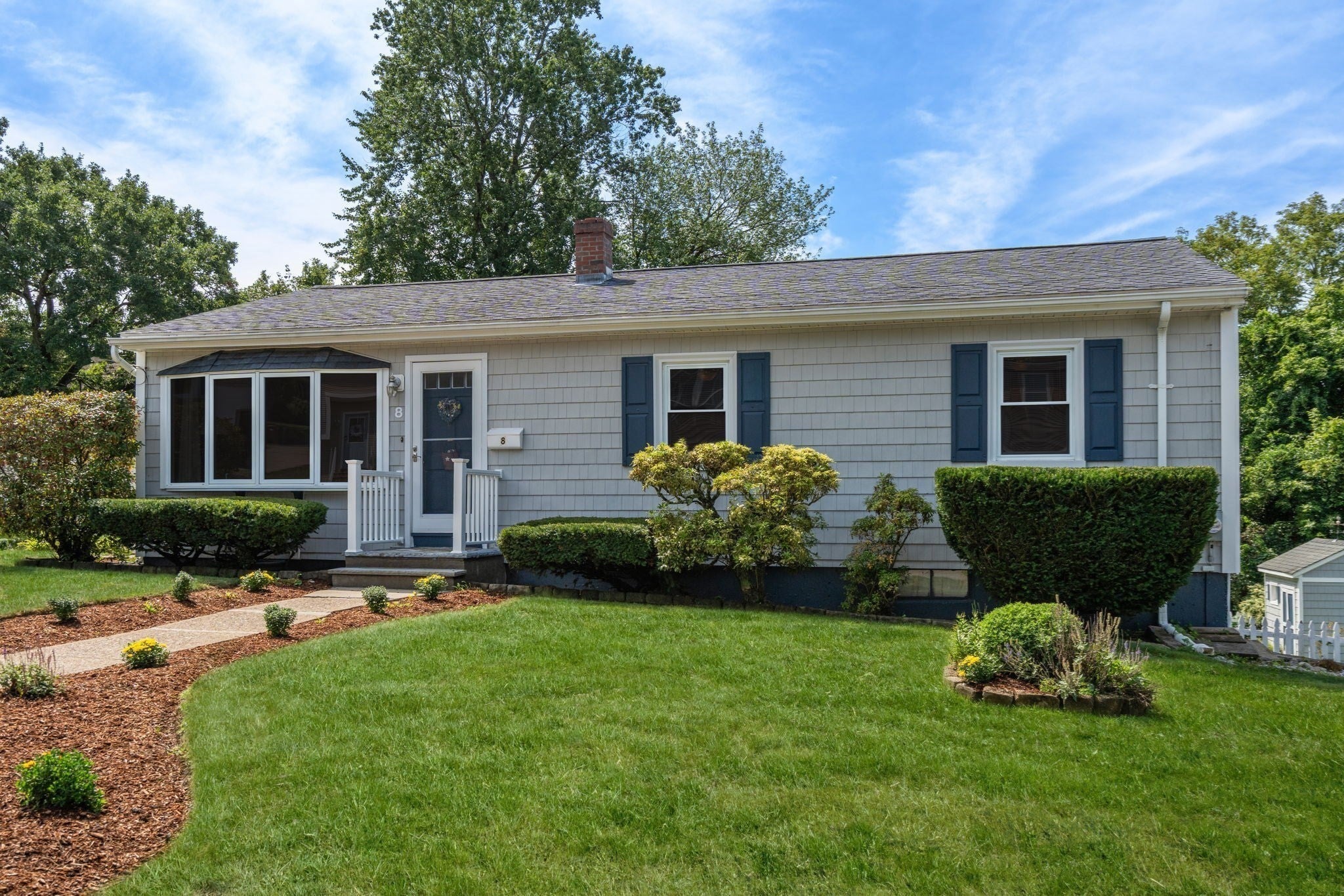 8 Benelli St