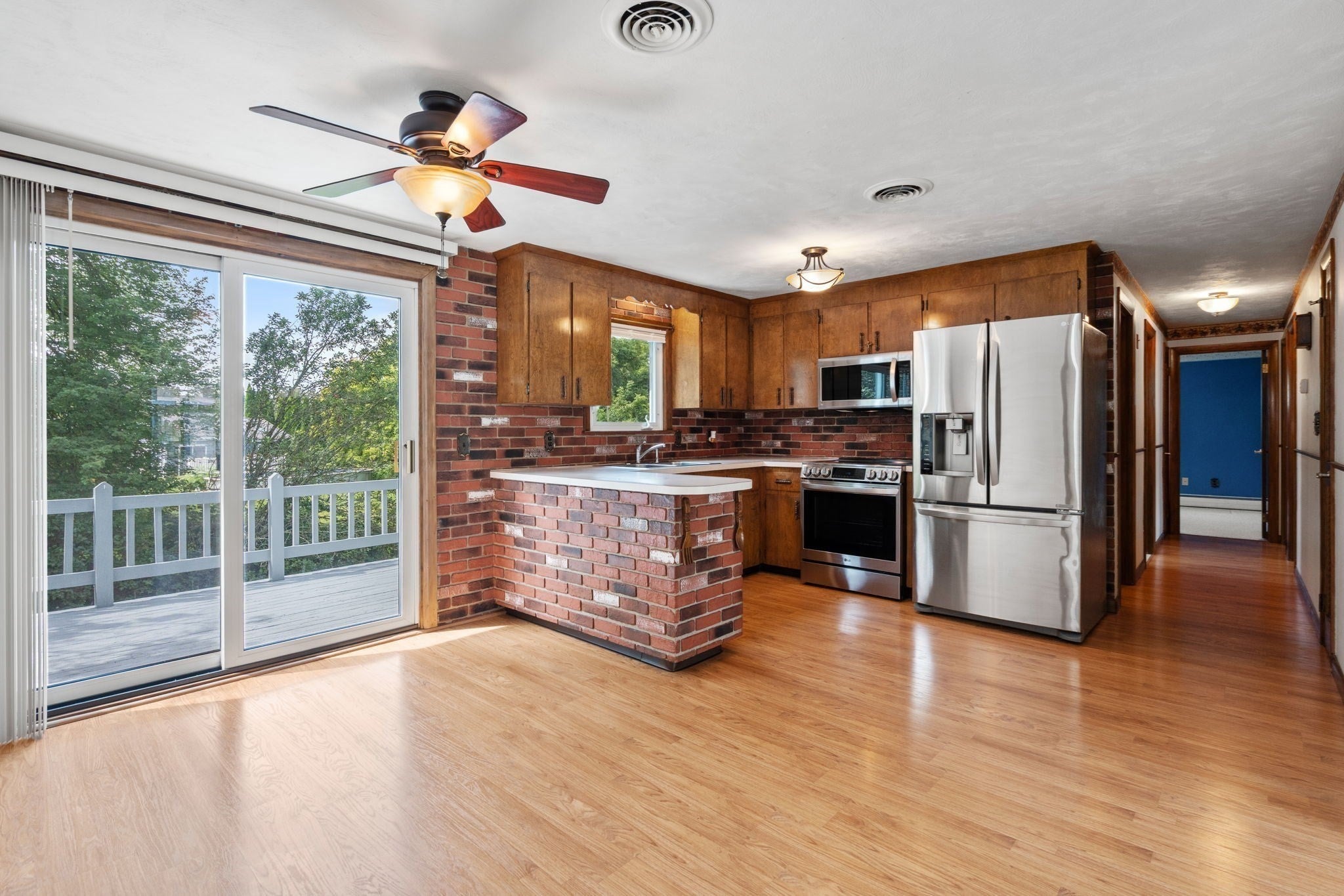 8 Benelli St, Woonsocket, RI, 8 Benelli St, Woonsocket, RI Photo #11