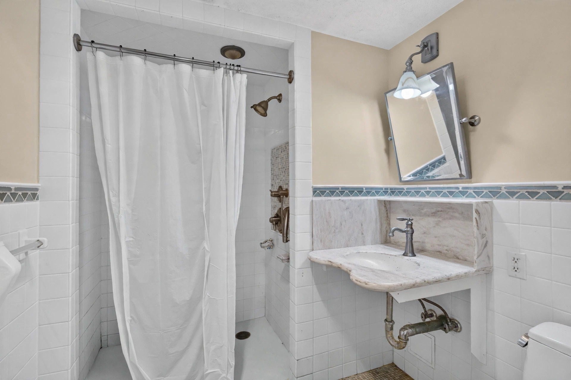 41 Centre St #105, Brookline, MA, 41 Centre St #105, Brookline, MA Photo #17