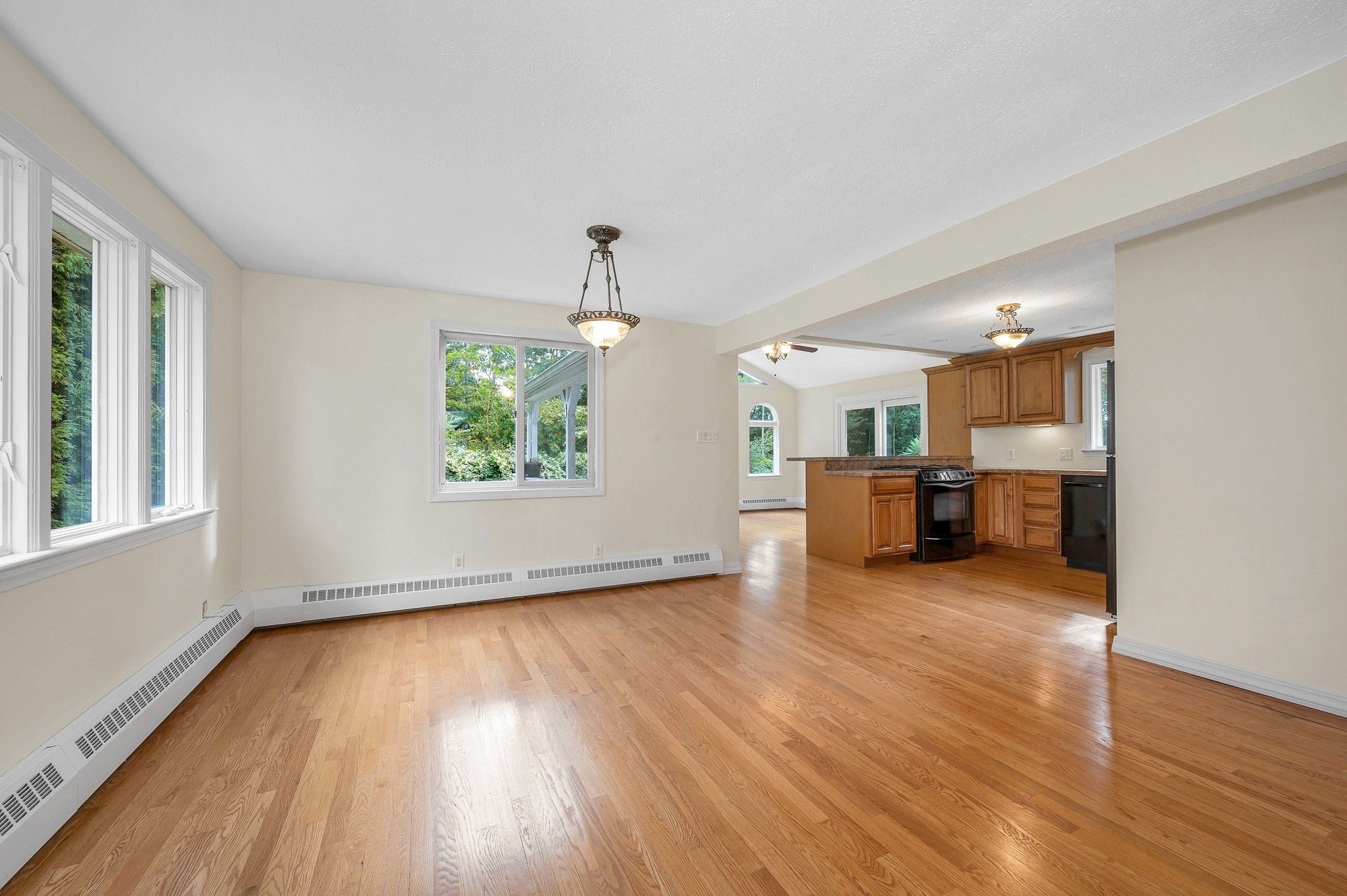 35 Fox Hill Road, Billerica, MA, 35 Fox Hill Road, Billerica, MA Photo #4