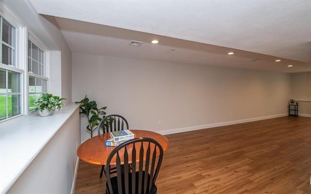 Hampstead, New Hampshire 03826, United States, 2 Bedrooms Bedrooms, ,3 BathroomsBathrooms,Residential,Active,148670