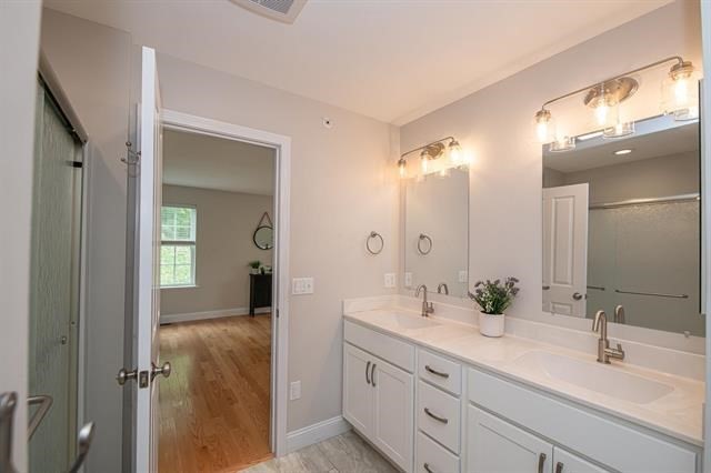 Hampstead, New Hampshire 03826, United States, 2 Bedrooms Bedrooms, ,3 BathroomsBathrooms,Residential,Active,148670