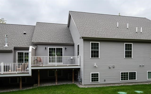 Hampstead, New Hampshire 03826, United States, 2 Bedrooms Bedrooms, ,3 BathroomsBathrooms,Residential,Active,148670