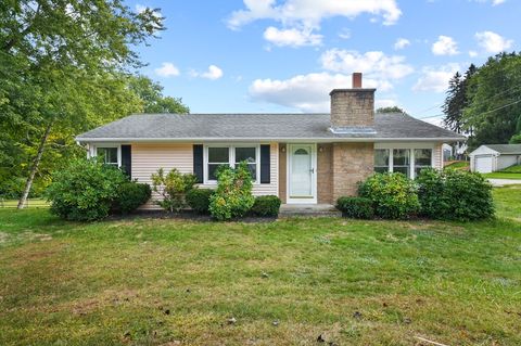 34 Rockland Road Auburn MA 01501
