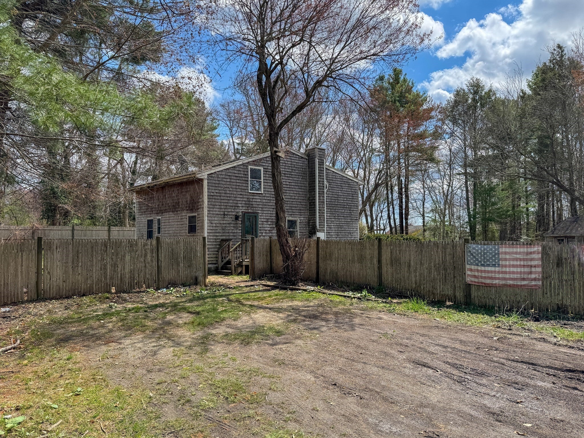 23 Fifth Ave, Lakeville MA 02347