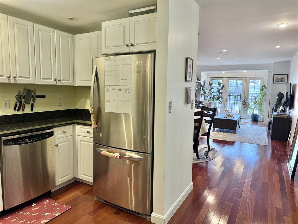 300 Allston St 511