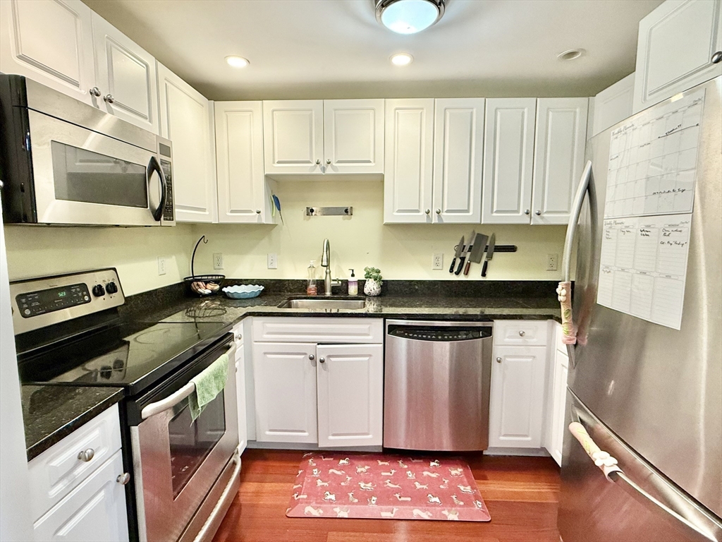 300 Allston St 511