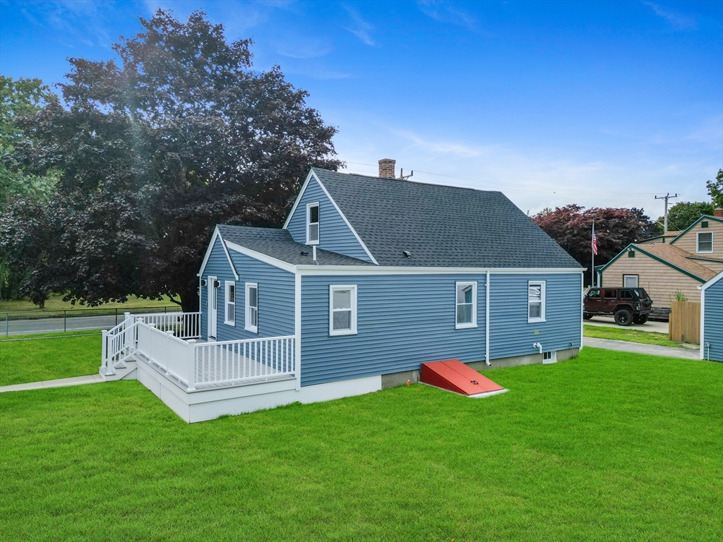 389 Sconticut Neck Rd