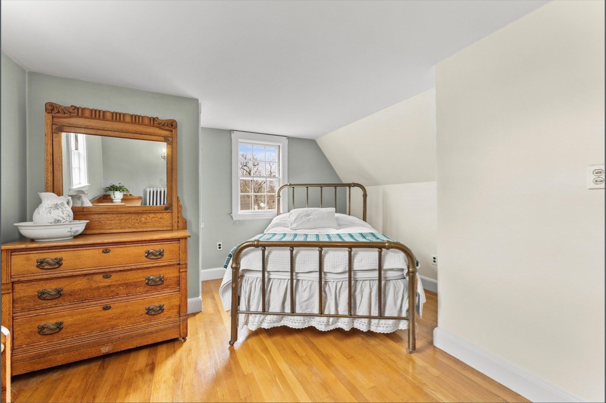 257 Dedham St #na, Newton, MA Photo #21