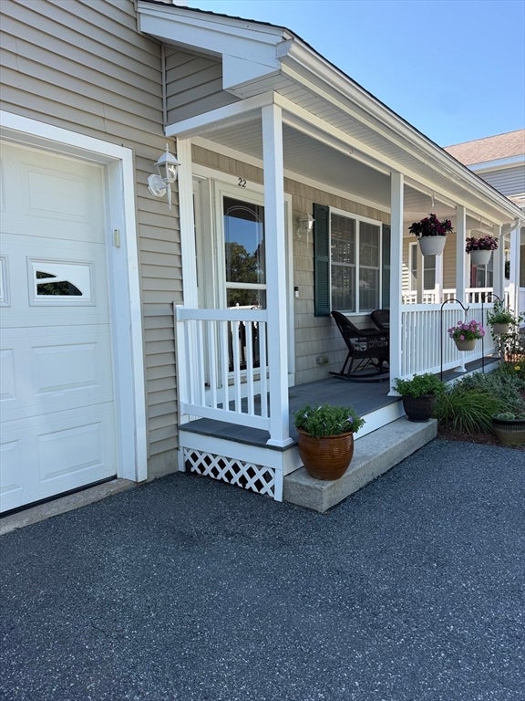 615 Nashua Road 22