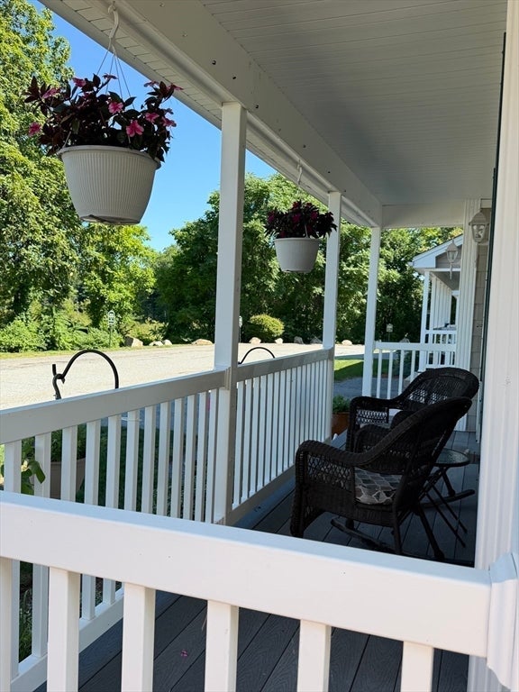 615 Nashua Road 22