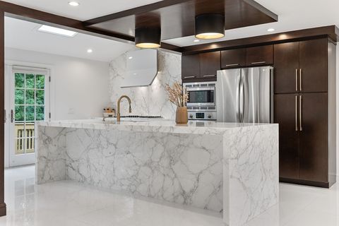 4 Hadley Road Lexington MA 02420