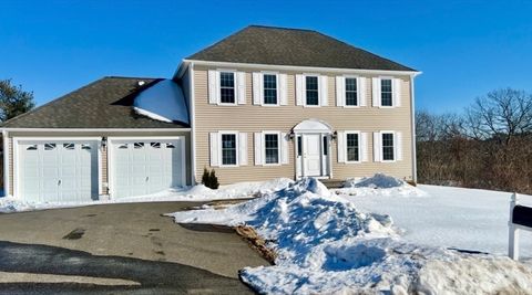 8 Vista Cir Rutland MA 01543