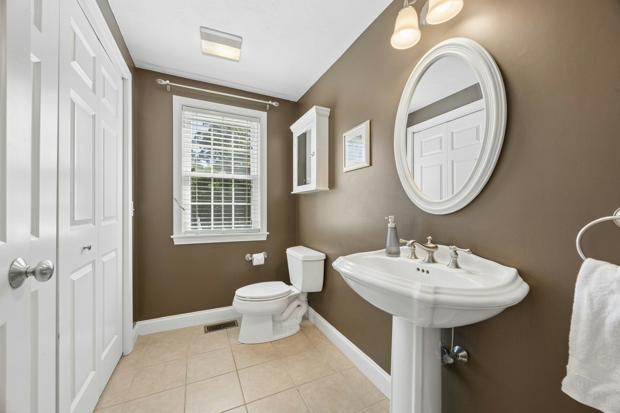 9 Cameron Dr, Rutland, MA, 9 Cameron Dr, Rutland, MA Photo #13