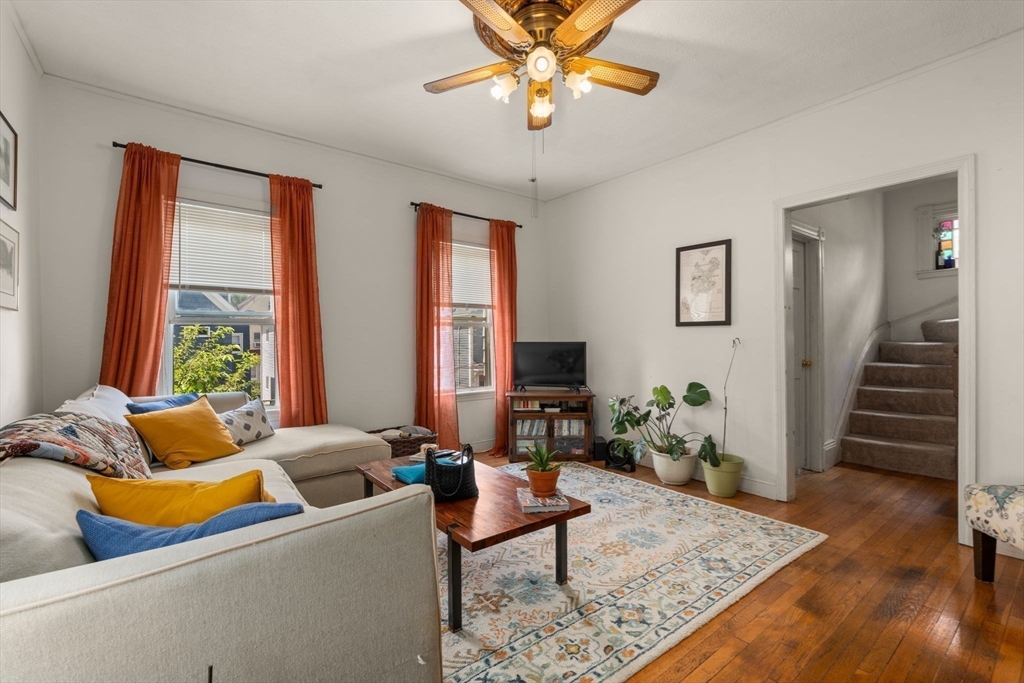 22-24 Bowdoin St #2, Somerville, MA Photo #4