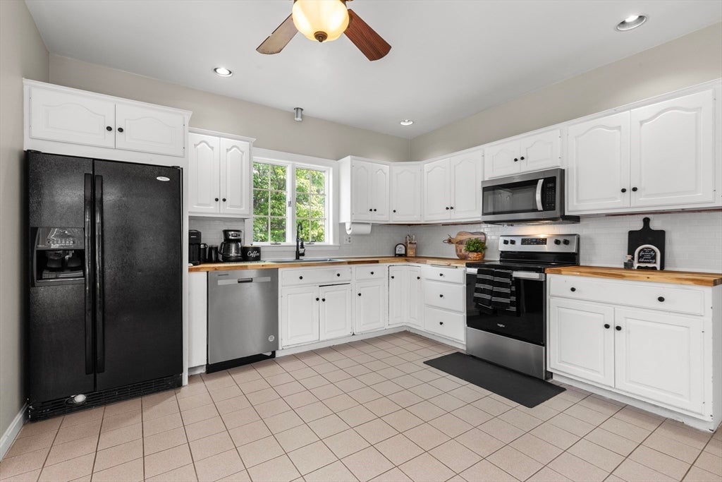 6 Parkin Ct