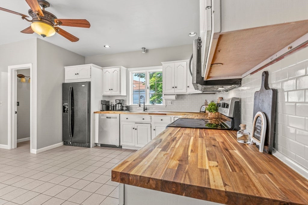 6 Parkin Ct