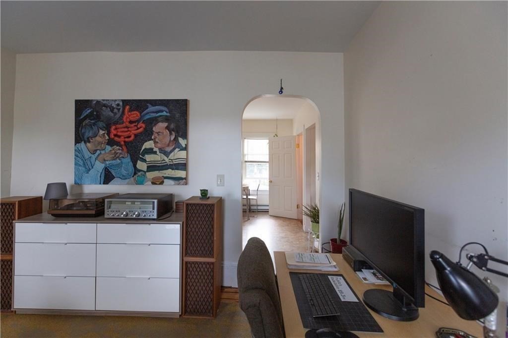 186 Carpenter St 2F