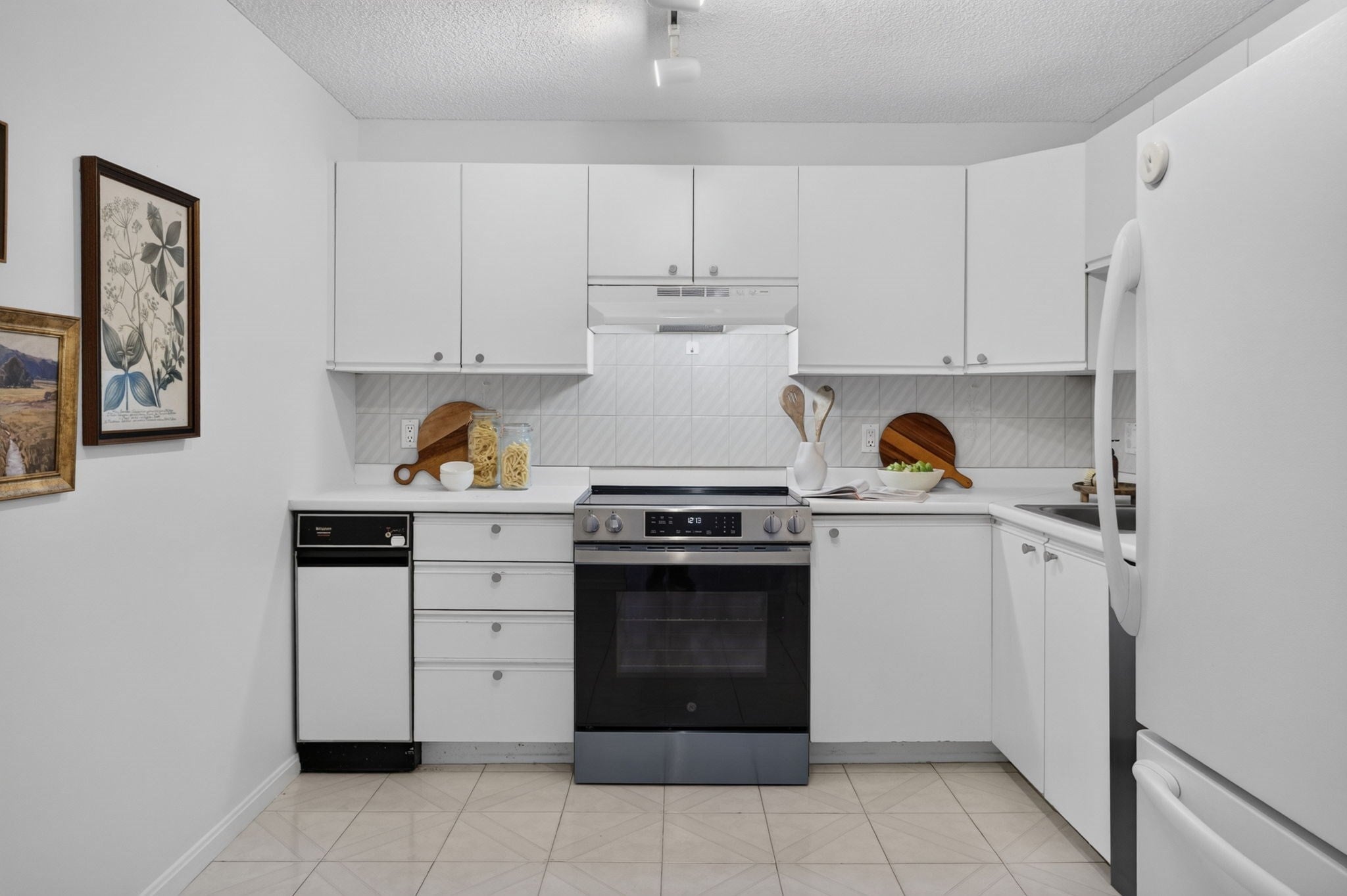 3920 Mystic Valley Pkwy #522, Medford, MA, 3920 Mystic Valley Pkwy #522, Medford, MA Photo #9
