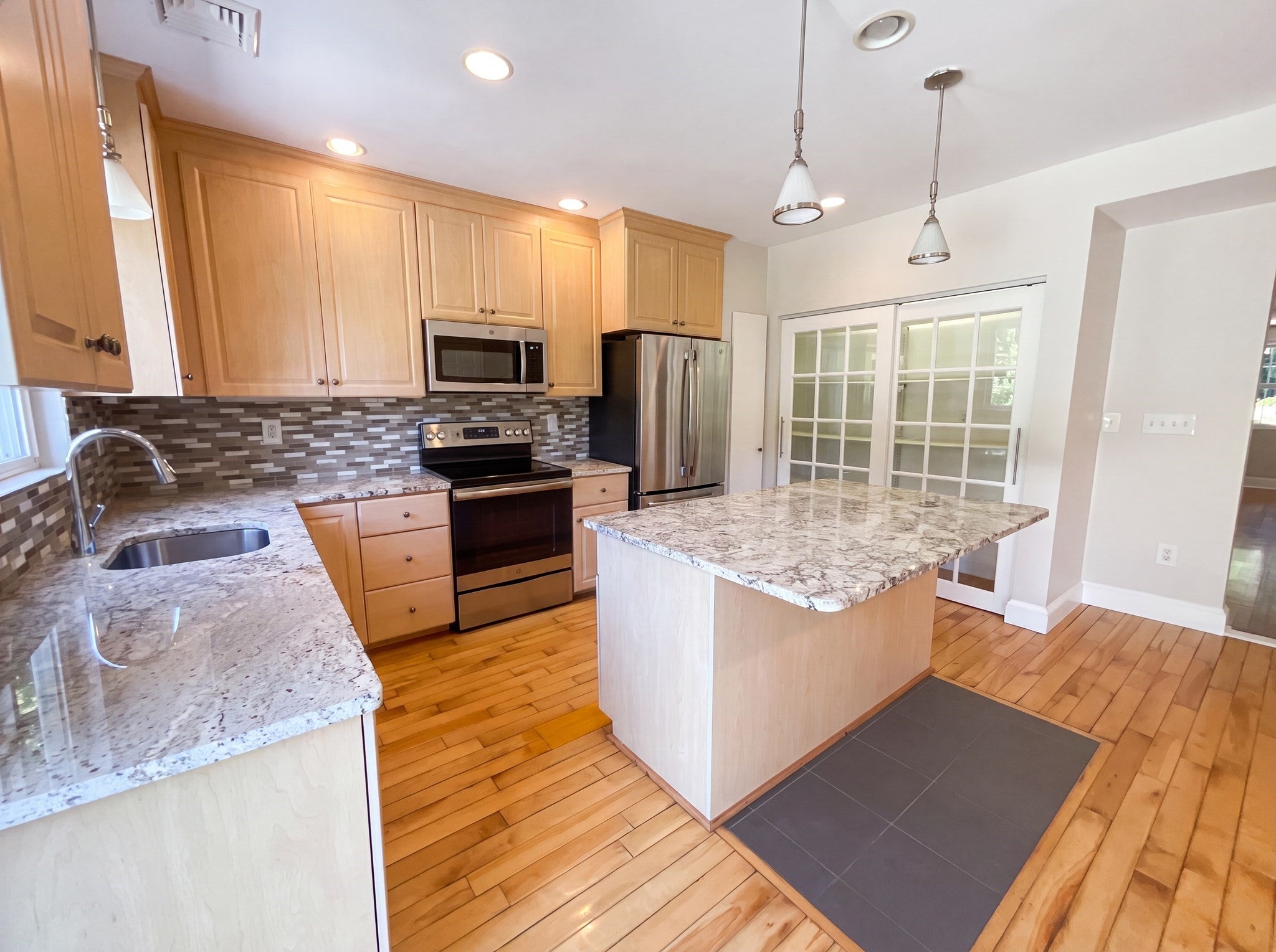 661 Main St #661, Millis, MA, 661 Main St #661, Millis, MA Photo #7