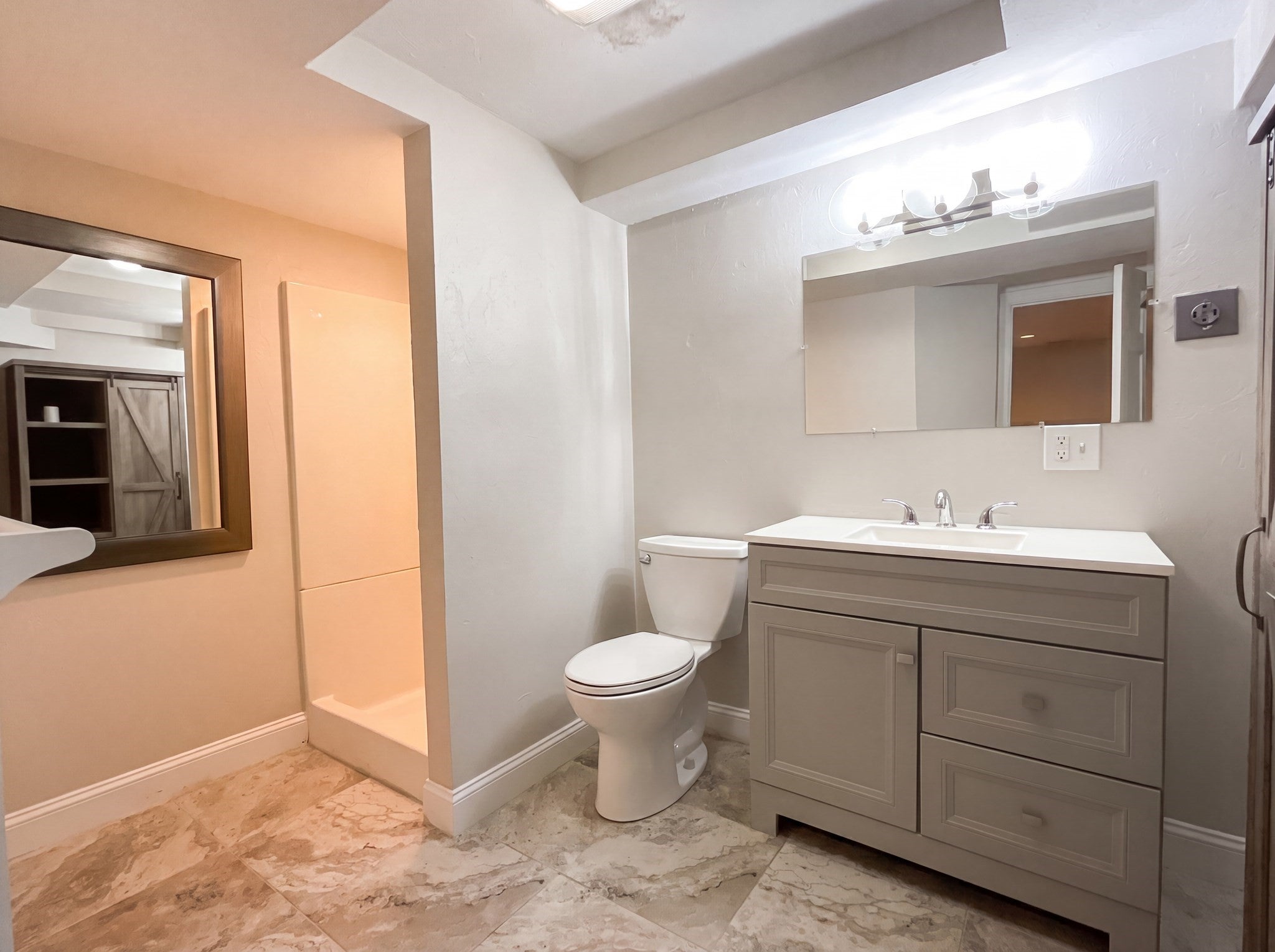 661 Main St #661, Millis, MA, 661 Main St #661, Millis, MA Photo #25