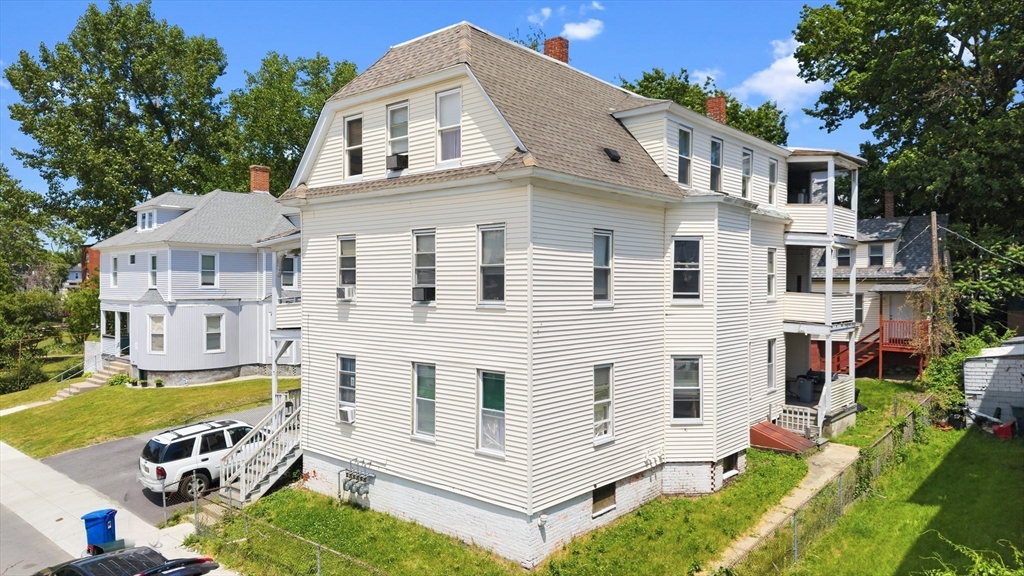 5.5 & 7 Winslow St