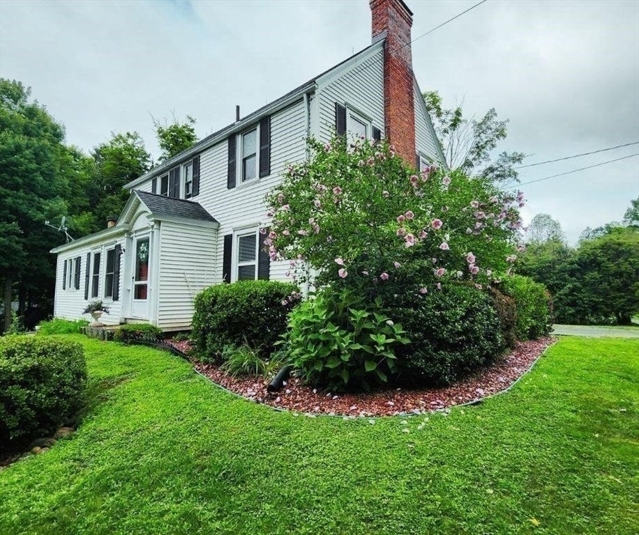 211 Main St