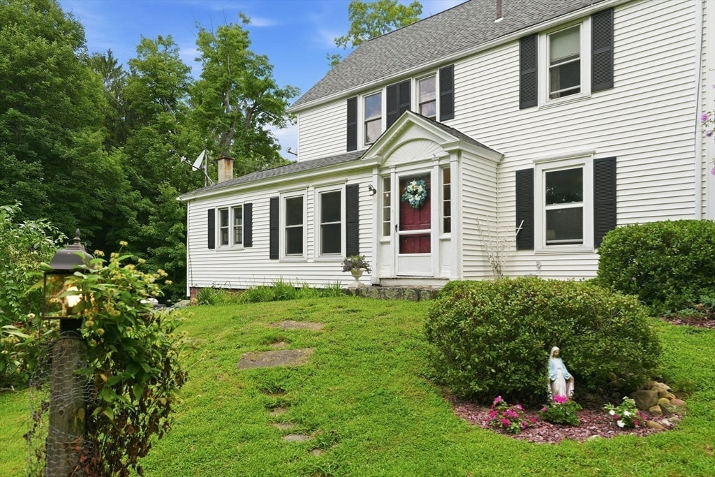 211 Main St