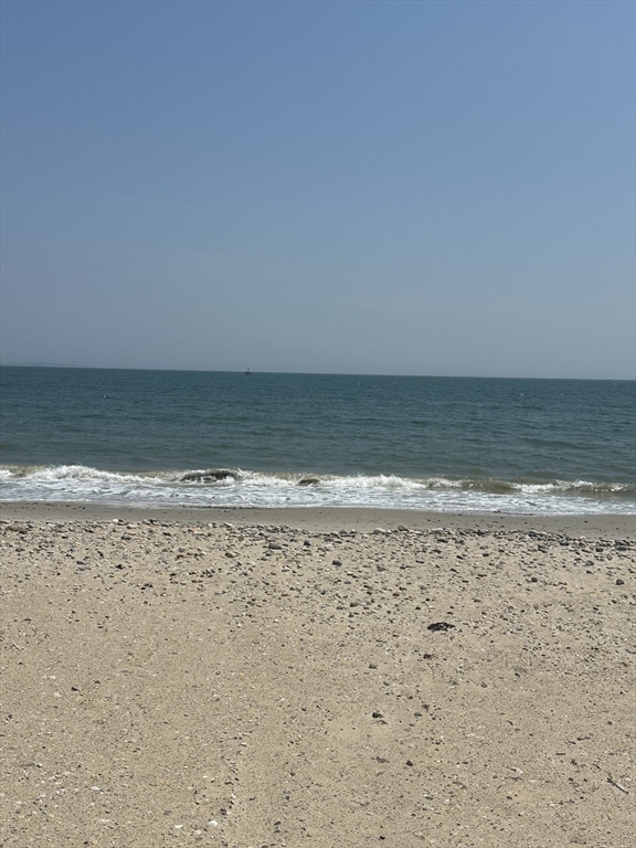 94 East Beach Road