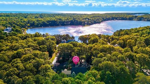 16 Cedar St Mashpee MA 02649