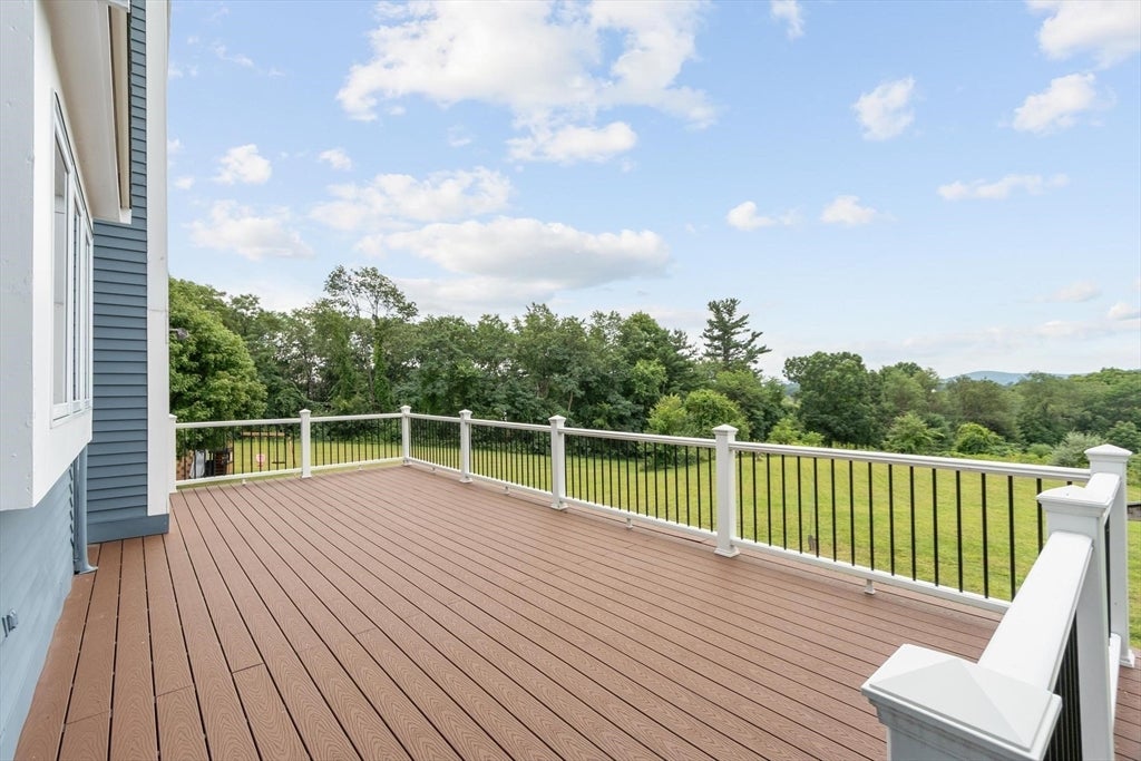 370 Sunnyhill Rd