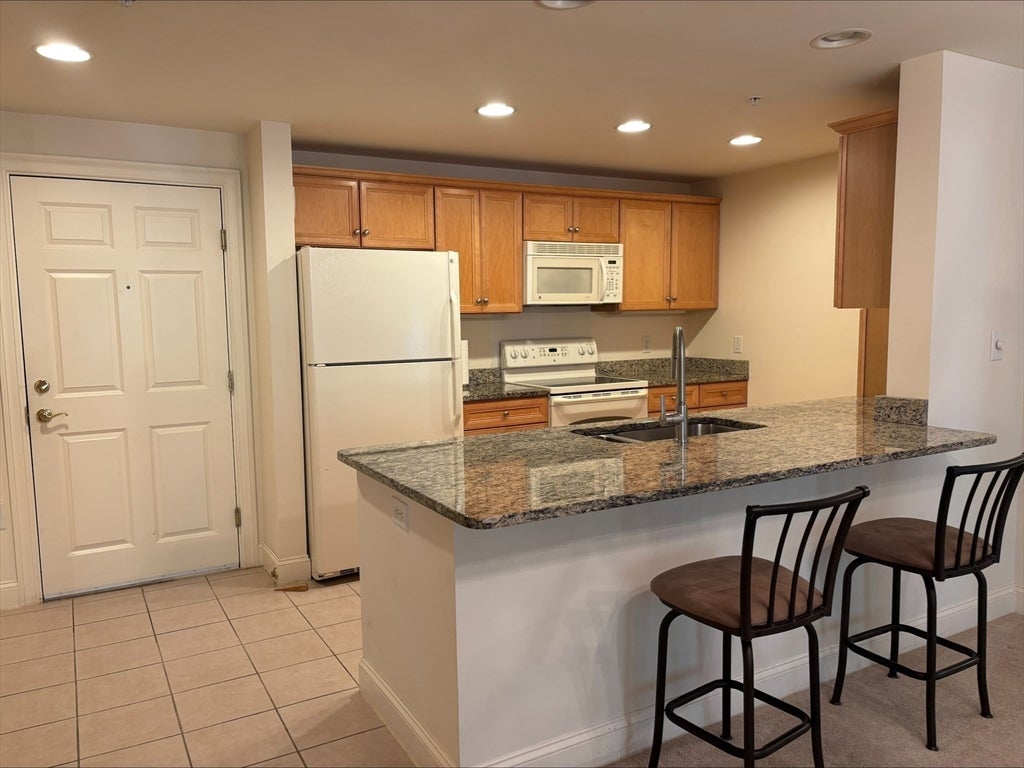 1214 Emerald Couort CT #1214, Tewksbury, MA, 1214 Emerald Couort CT #1214, Tewksbury, MA Photo #4