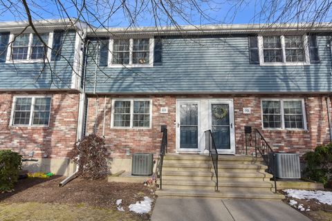 88 Durham Rd 88 Dedham MA 02026