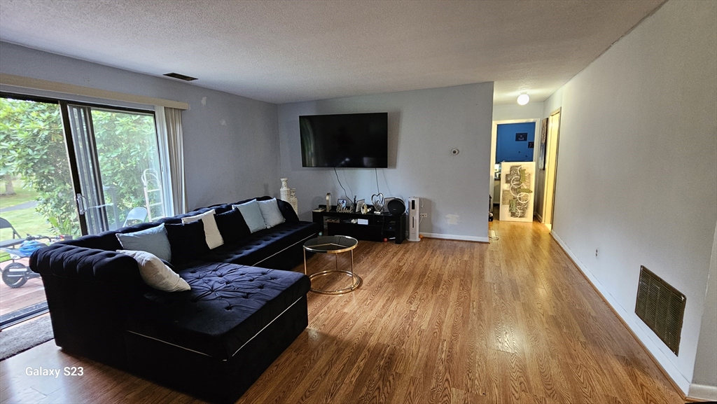 9 Thayer Pond Dr. 3
